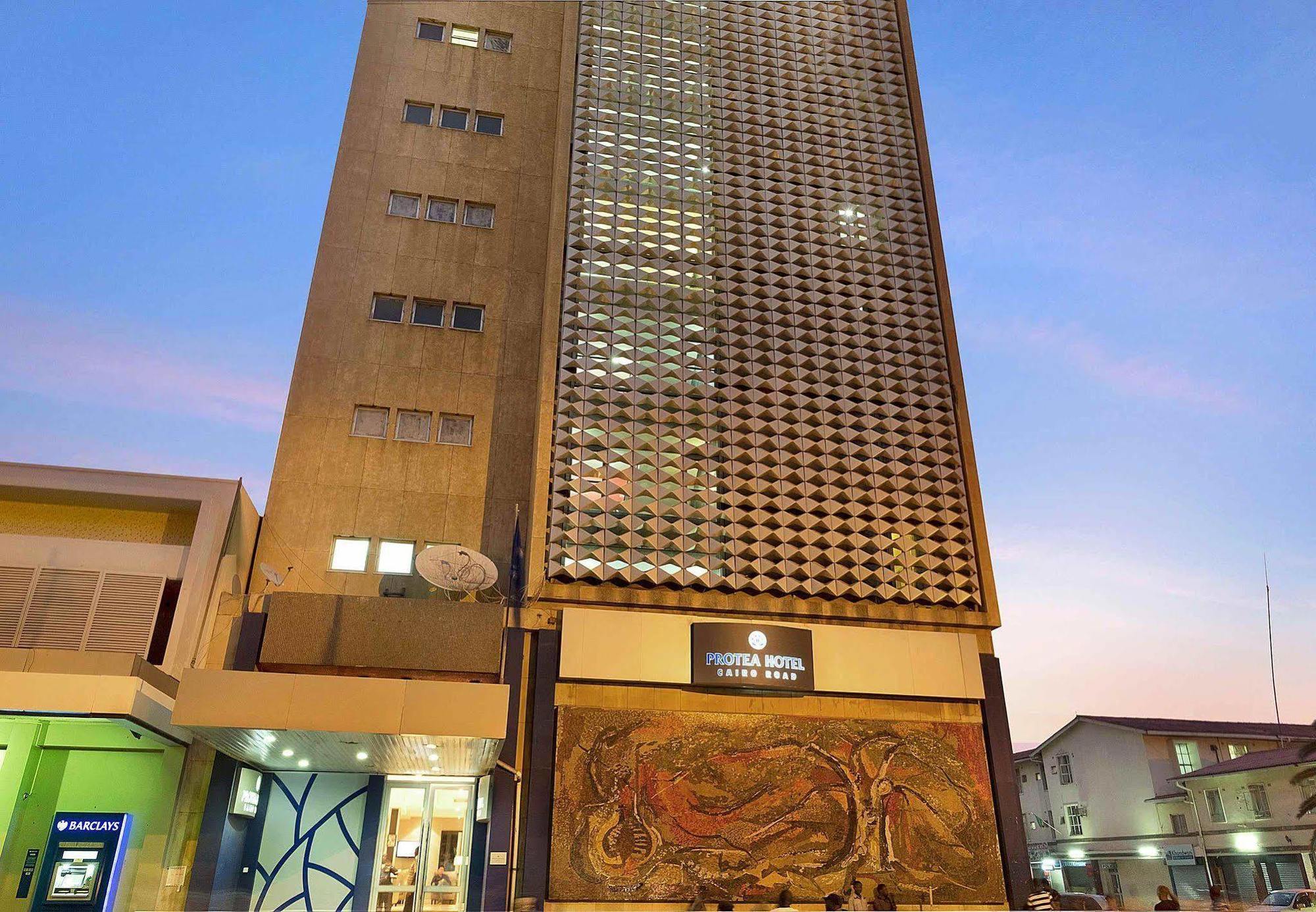 Protea Hotel Lusaka Cairo Road Экстерьер фото